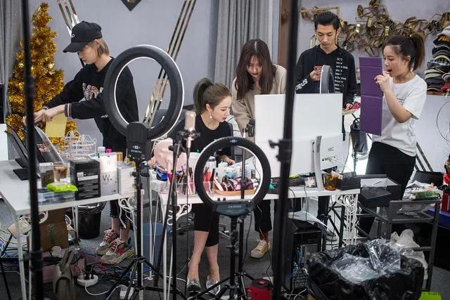 鐩存挱骞冲彴鎼缓绛栧垝鏂规,鐩存挱杩愯惀鏂规绛栧垝妯℃澘