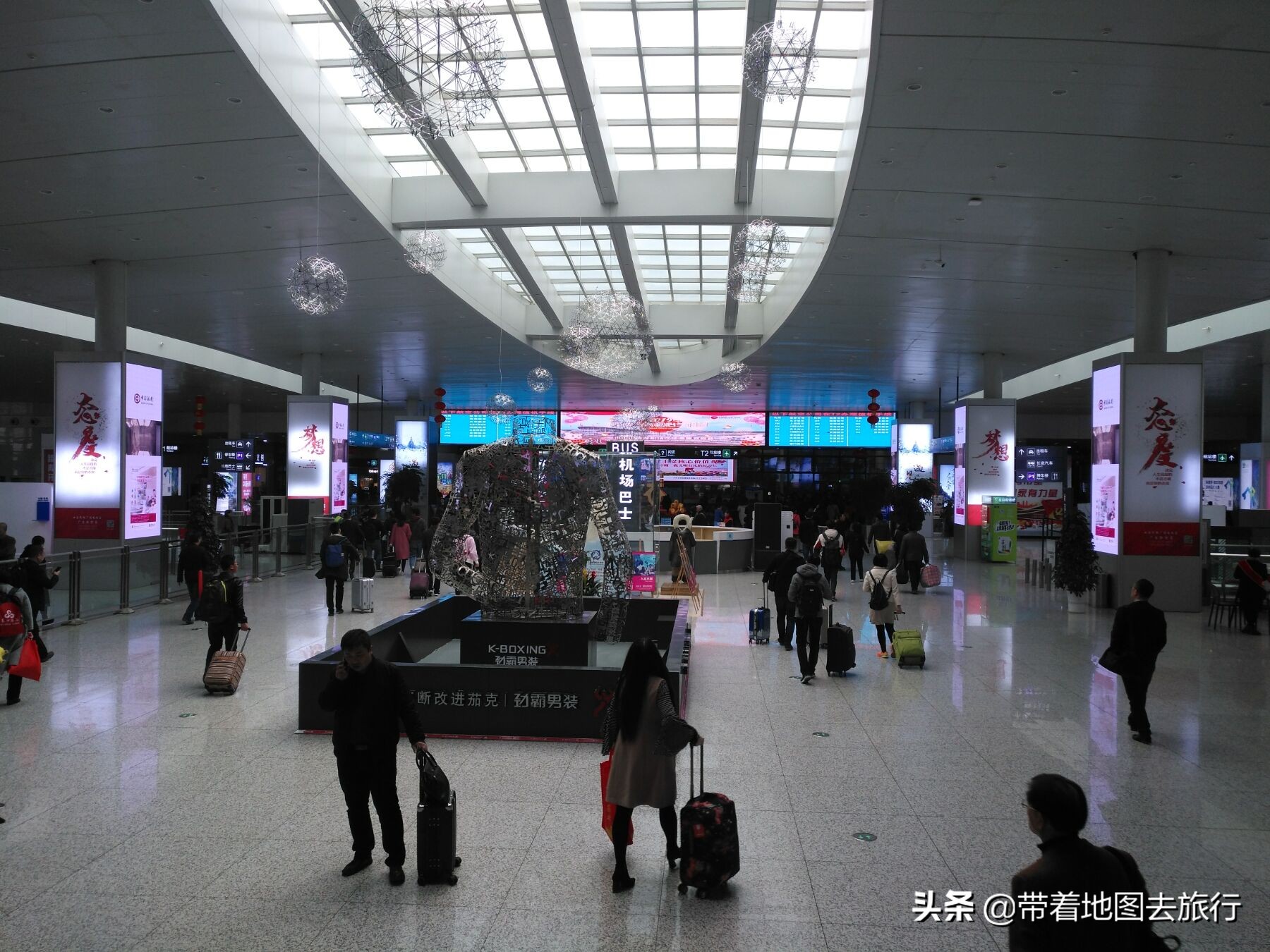 兰州中川国际机场机票,实拍兰州市新区中川国际机场