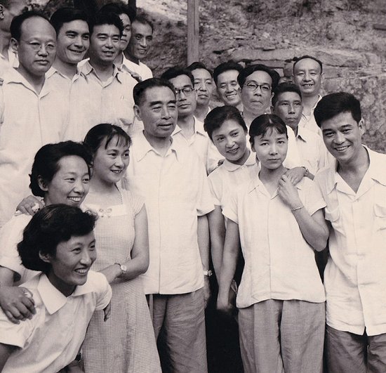 金迪：入选22大影星，与丈夫走过60年，时刻不忘周总理的教诲