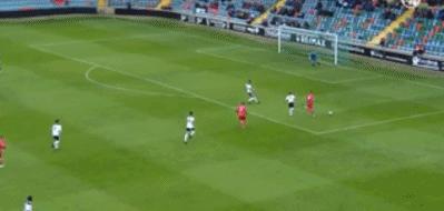 花样百出,势不可挡,卡斯蒂亚少年们是怎样踢球的?