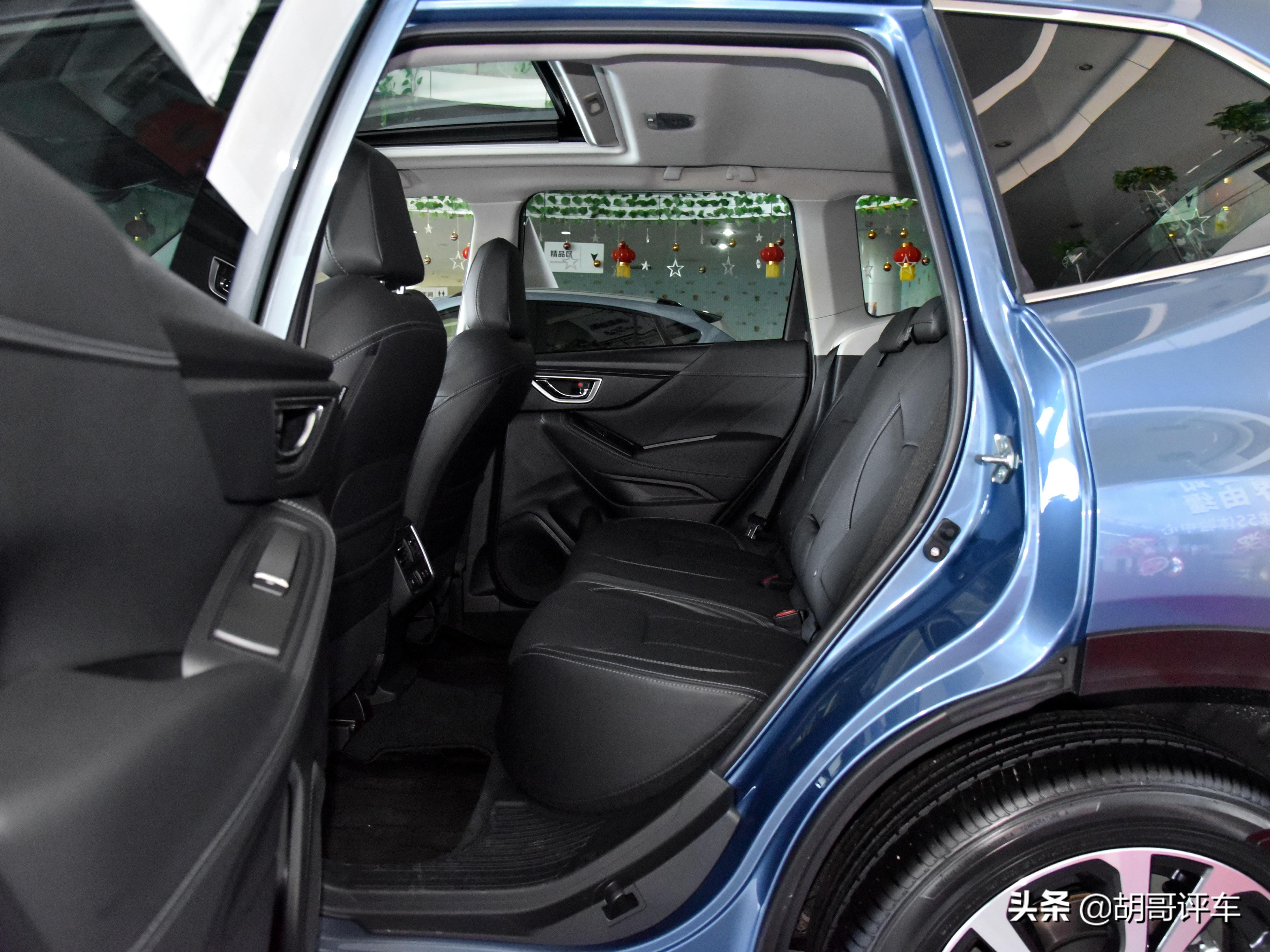 19款森林人实拍,斯巴鲁森林人拦路