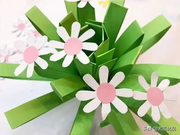 教师节创意手工:一张纸,还能编出花来?没想到一张纸也能美美哒