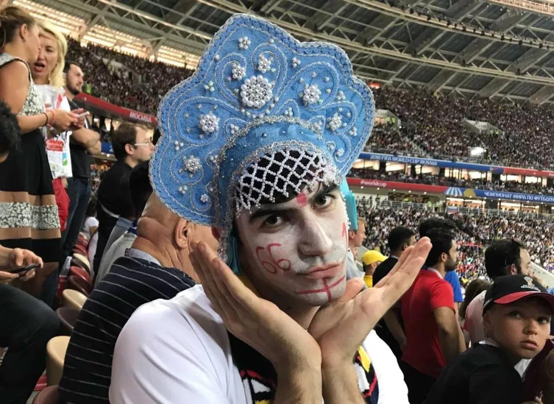 东北话十级，家里有矿，粉丝超千万…“洋网红”们还在愁什么？