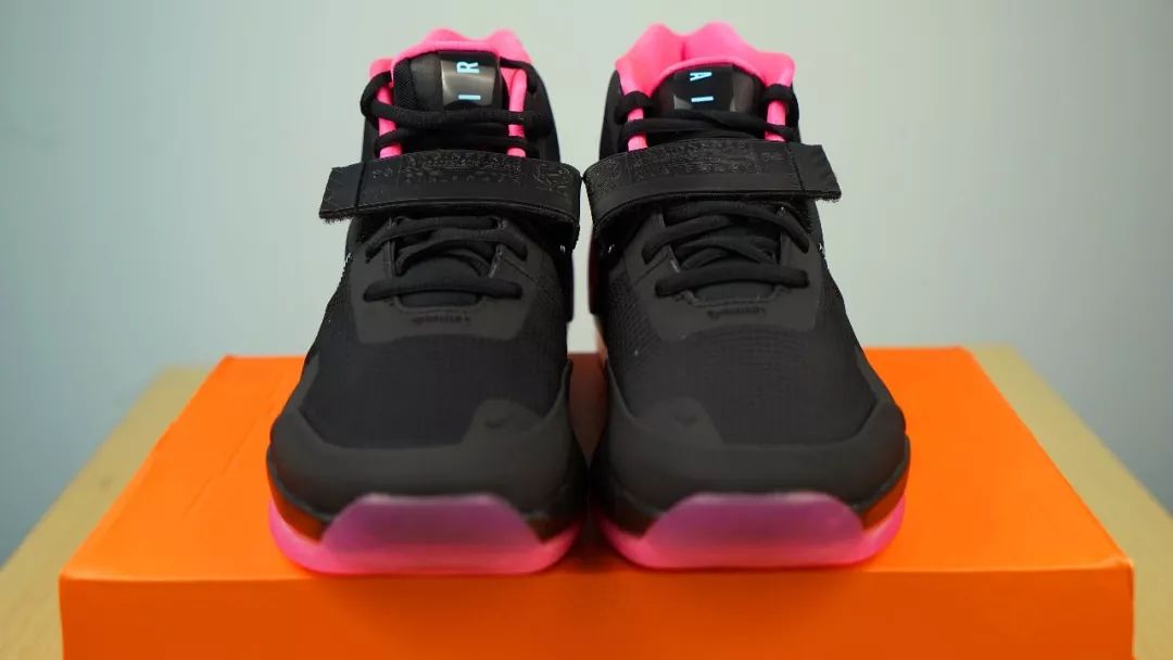 WEN开箱|内线球鞋的传承！他是浓眉哥上脚的利器