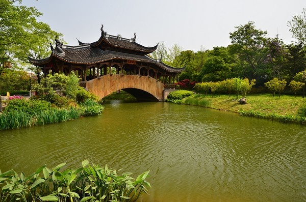 梁祝文化园是不是梁祝公园,宁波梁祝文化园