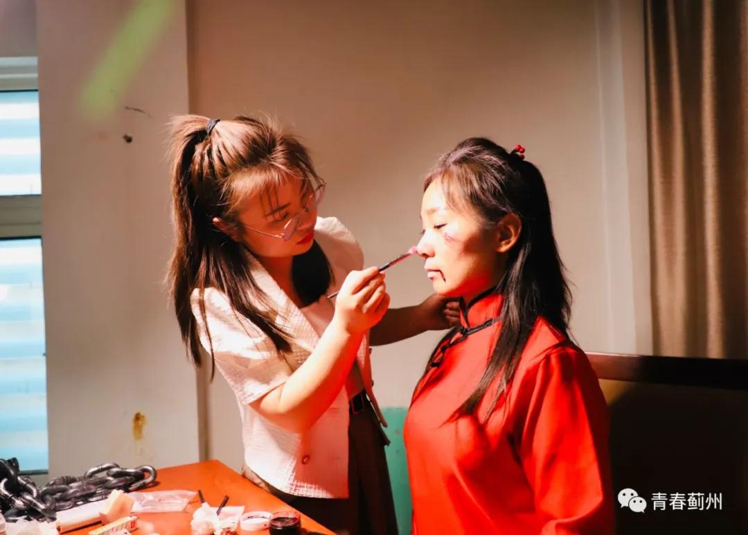 穿越怎么装备头饰,穿越的话带什么比较好