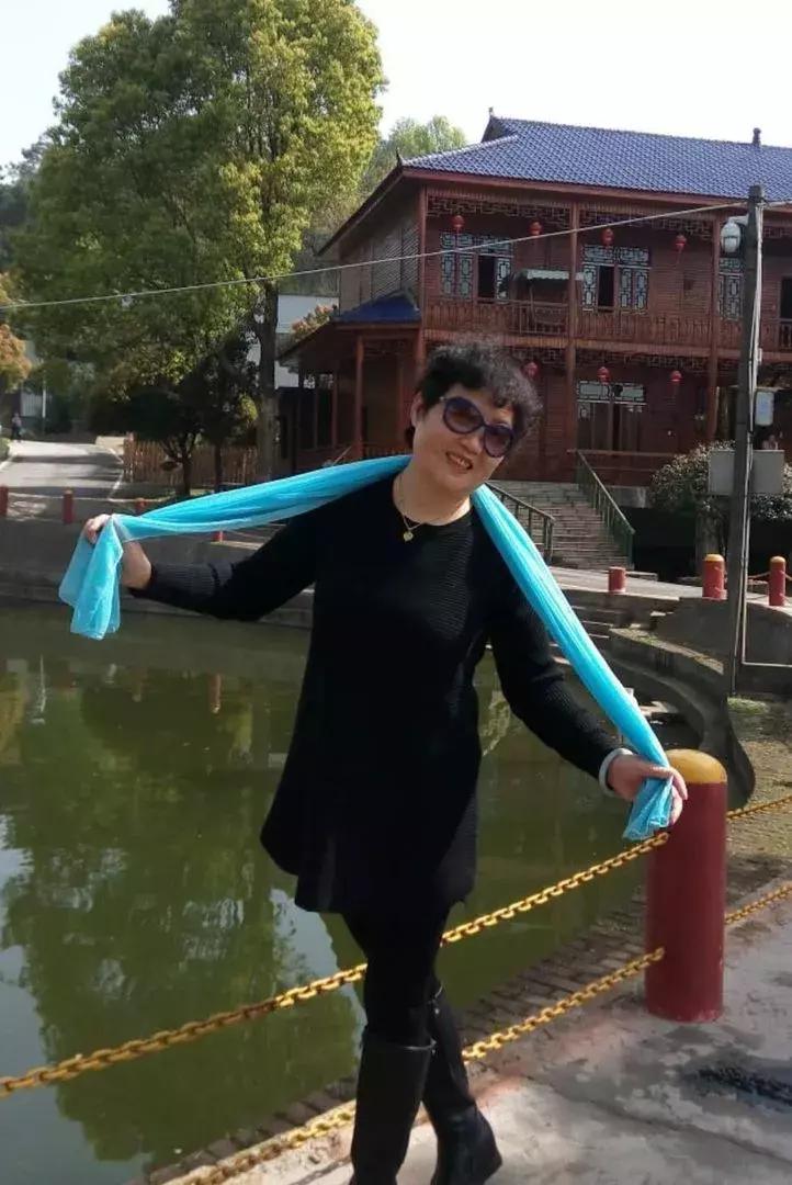 澶у鍑洪棬鏃呮父鎷嶇収濮垮娍鍚堣緫,涓浗澶у澶栧嚭鏃呮父