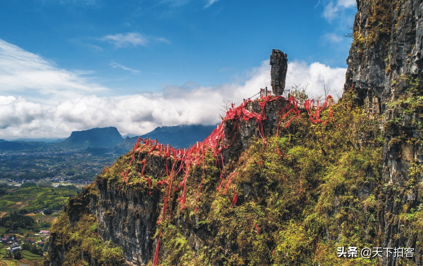 这个村里的将军岩可与挪威的“奇迹石”、英国的“偶像石”媲美