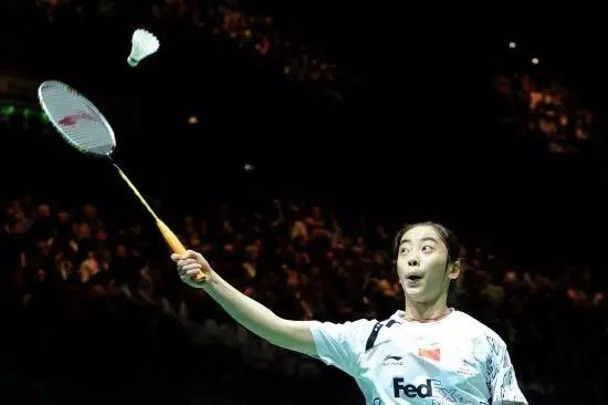 高远球需要压腕吗,高远球也要内旋发力吗