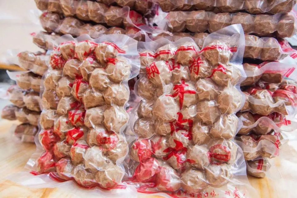 正宗潮汕牛肉丸纯手工第一名,潮汕正宗手打牛肉丸劲道爆汁