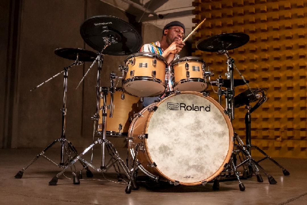 罗兰电鼓音色怎么调,罗兰电鼓使用软音源