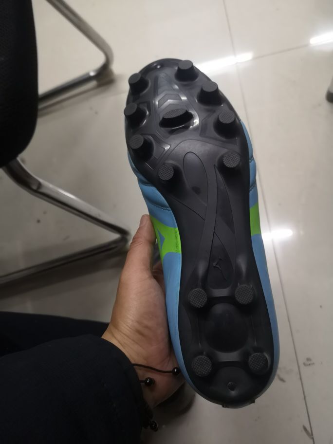 踢球是瘦好还是胖好,fg钉和ag足球鞋钉有什么区别