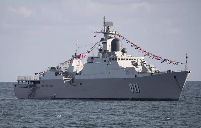 越南公开军港照片，大批新军舰济济一堂，海军实力大幅提升