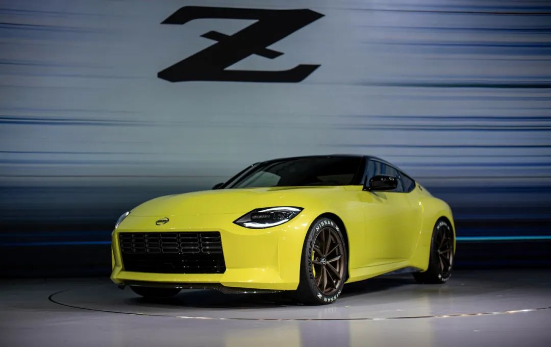 日本交警超跑,日本交警开跑车皇冠