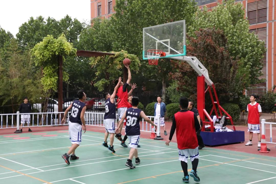 高燃时刻来袭，邯郸市交通运输局以特有方式庆祝五四青年节