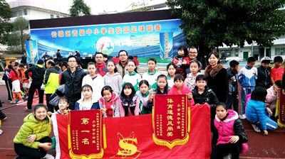 云浮市云硫小学：打造足球特色学校促进学生全面发展