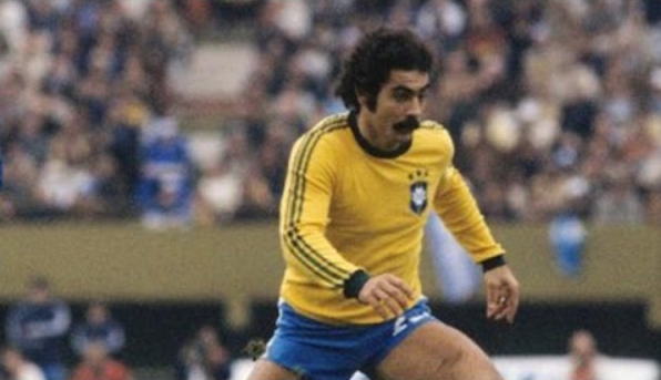 巴西足坛卡卡小罗,巴西足球小罗有多强