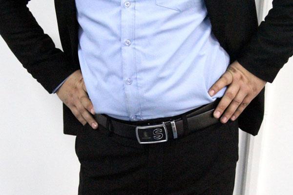 男人穿3角裤好还是四角裤,男生的内裤三角裤好还是平角裤好