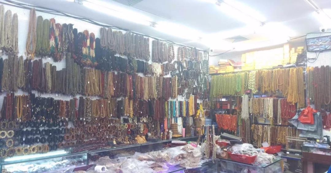 木质手串一般买什么材料的好,手串木质排行榜