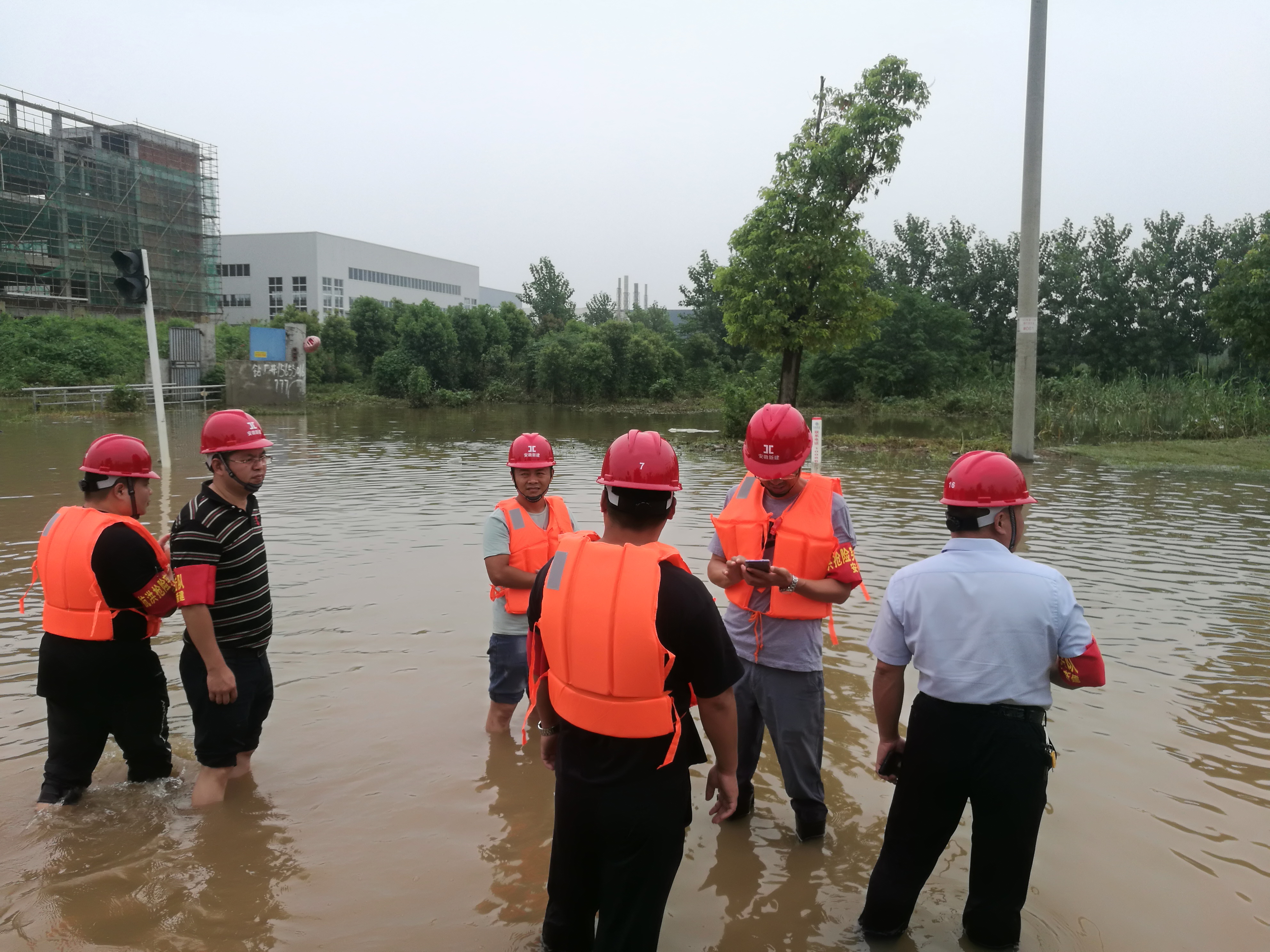 安徽为了抗洪做出了多大贡献,全国各地驰援安徽抗洪救灾
