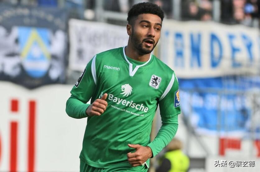 德甲再添阿富汗后裔，废墟中的足球世界，联赛赛会制月薪10美元