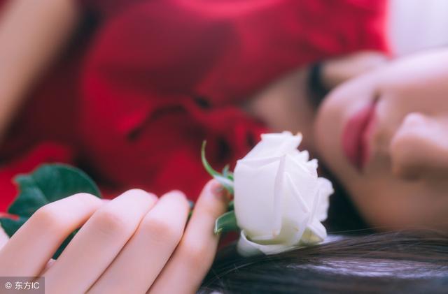 霸道总裁把女主娶回家,总裁把女人娶回家