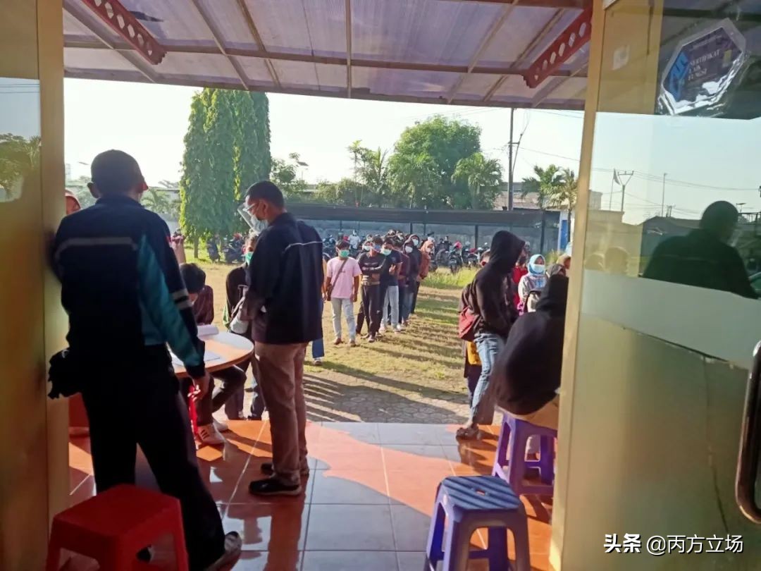 印尼零食工厂 (印尼的零食工业)