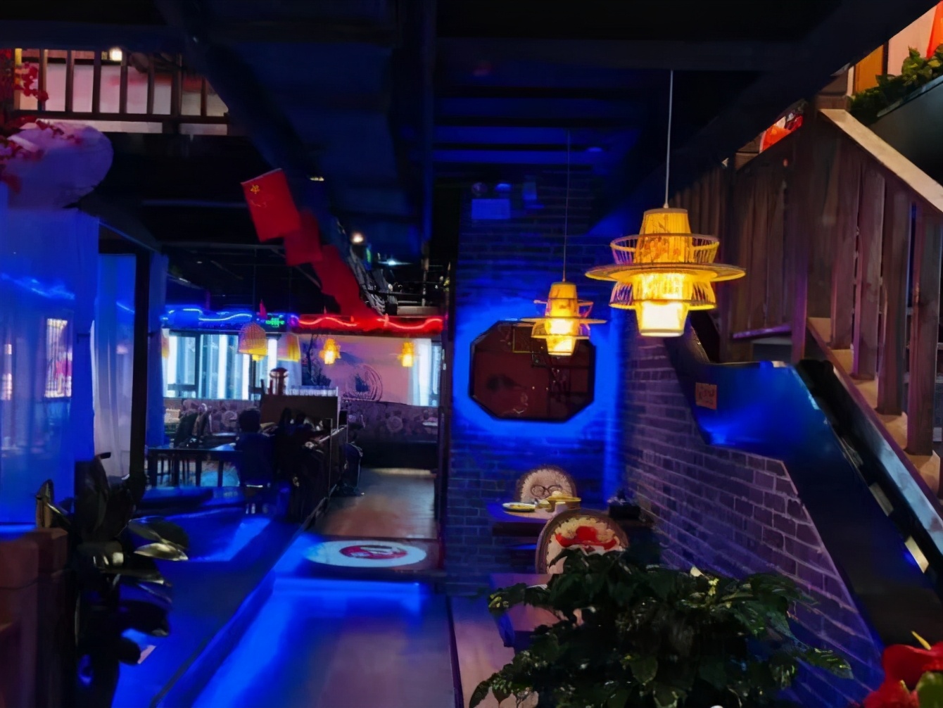 太原中正天街买衣服的地方,太原中正天街购物推荐