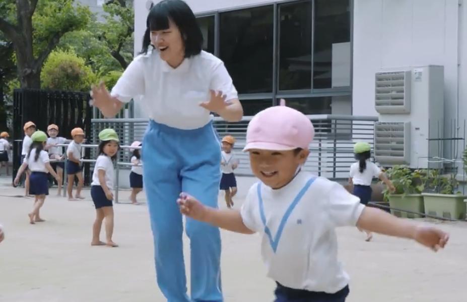 幼儿园老师让孩子瞬间安静,幼儿园老师让小孩静下来