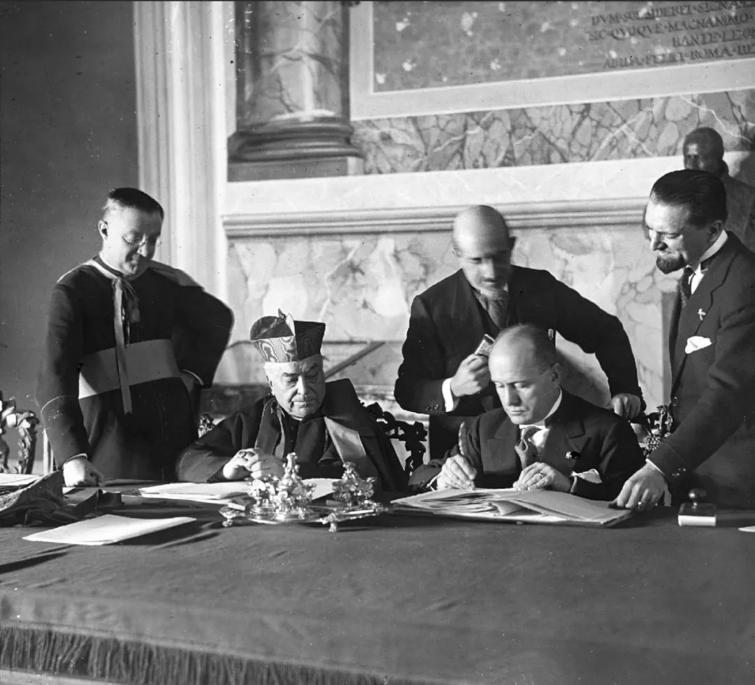 意大利为什么不吞并梵蒂冈,意大利为什么不吞并圣马力诺