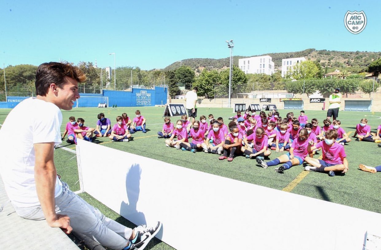 登贝莱对巴萨到底有什么不满,登贝莱接近与巴萨降薪续约