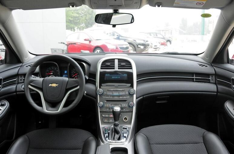 空间最大的10多万的轿车,15万公里的迈锐宝值得买吗