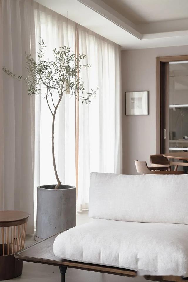 原木风吊顶效果图客厅简约,简约原木风