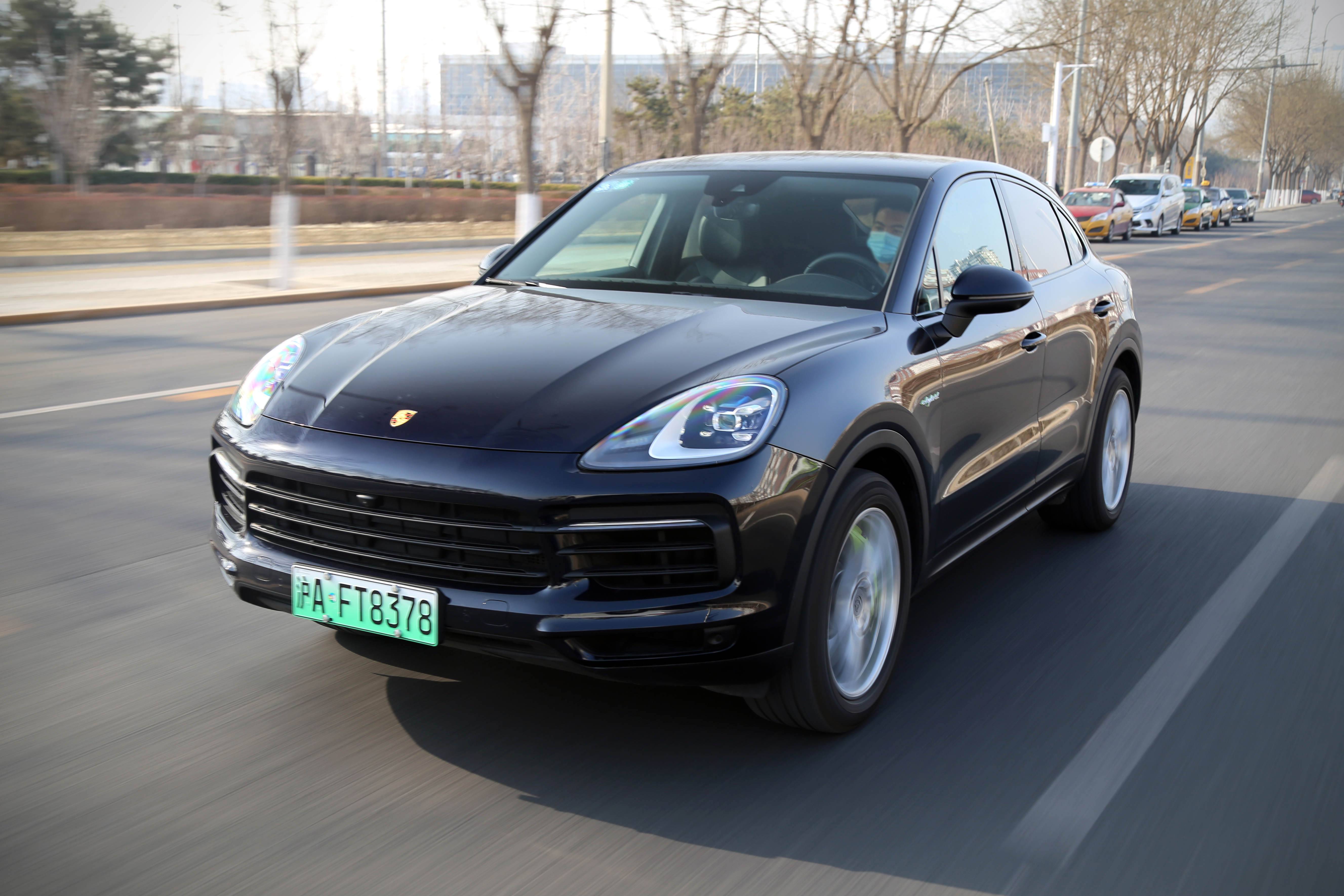 卡宴coupe和e-hybridcoupe外观有区别吗,试驾卡宴coupe2024款