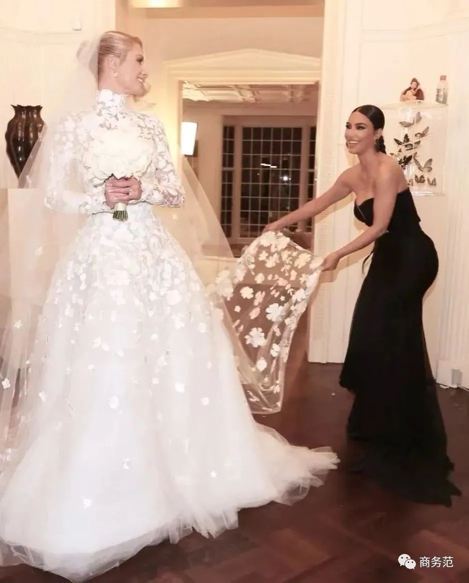 侃爷卡戴珊离婚后合体,卡戴珊什么时候跟侃爷闹分手的