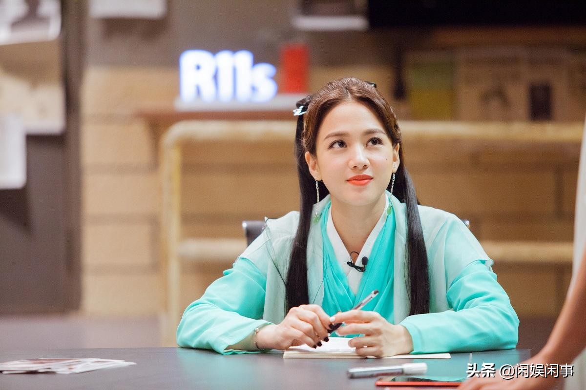 坎坷的鬼鬼：母亲不给生活费被迫出道，孝顺沦为“自动提款机”