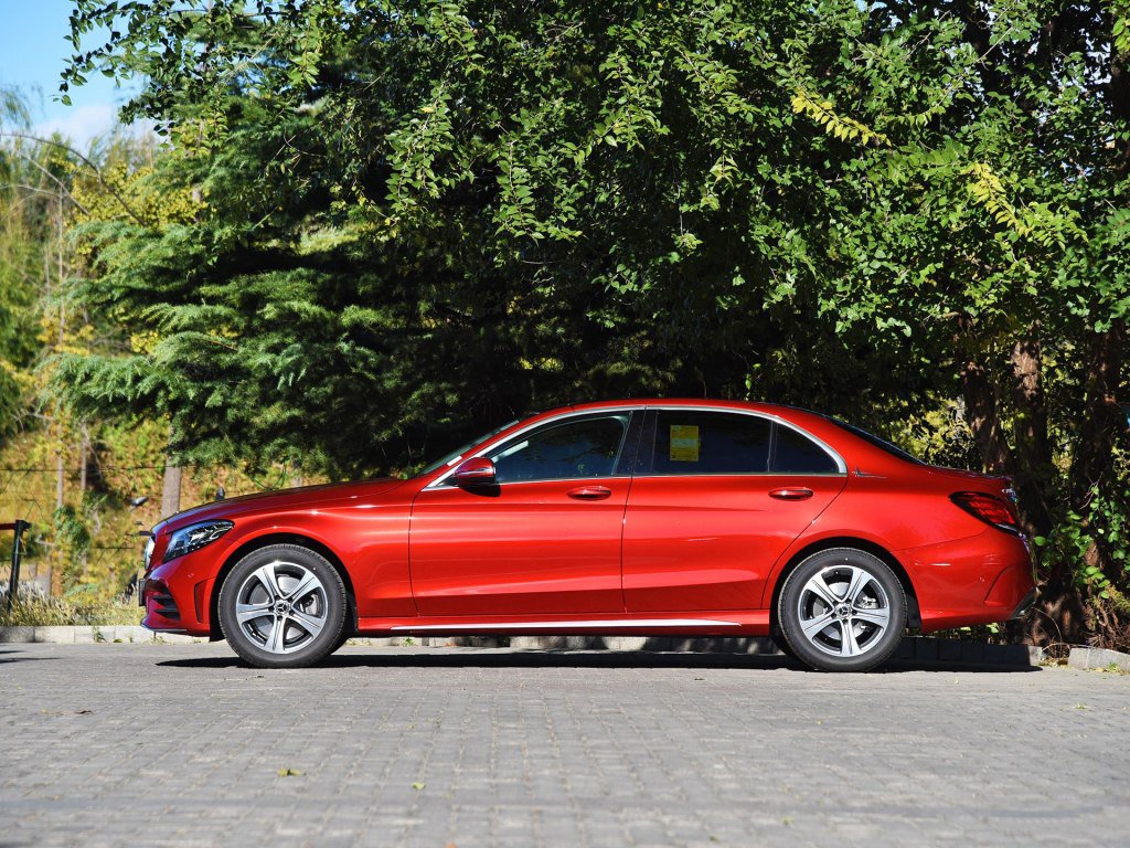 奔驰第四代车型,第四代奔驰