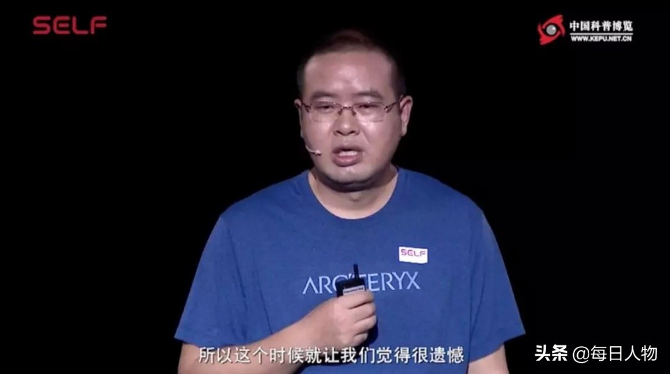 走饭离世后，人工智能正在注视她的微博并阻止更多自杀的发生