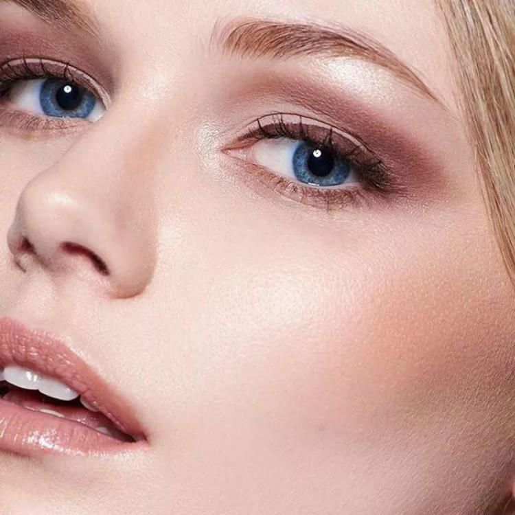 打了遮瑕还用打粉底吗,傻瓜式磨皮遮瑕