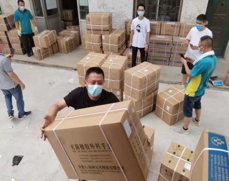 邮政快递常常被人吐槽,为啥有人发邮政给差评