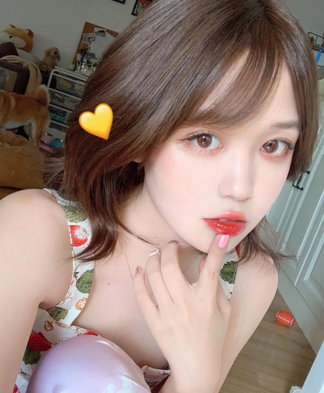 塌鼻子的女生怎么打扮自己,塌鼻子长相乖巧的女生怎么化妆