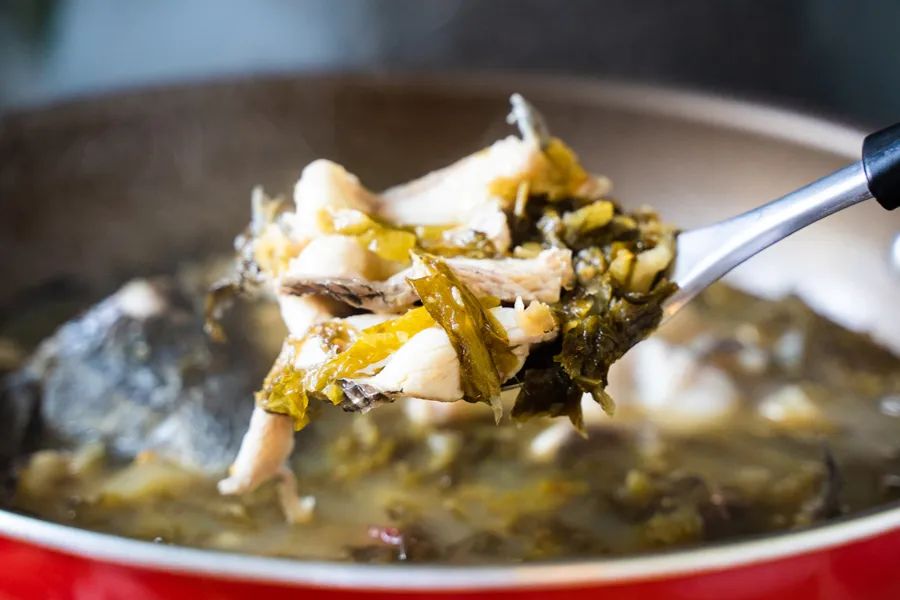 被薇娅直播间榨干零食预算后，写出了这篇测评报告（上）