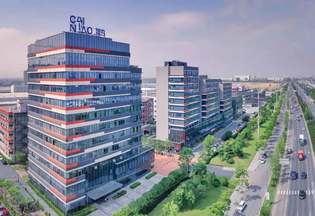 世界就在脚下,世界就在