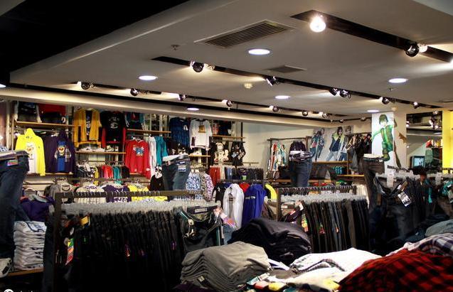 女装批发的秘密,女装服装尾货进货渠道