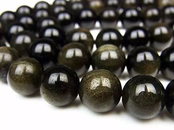 黑曜石不是纯黑色的是真的吗,黑曜石不同产地