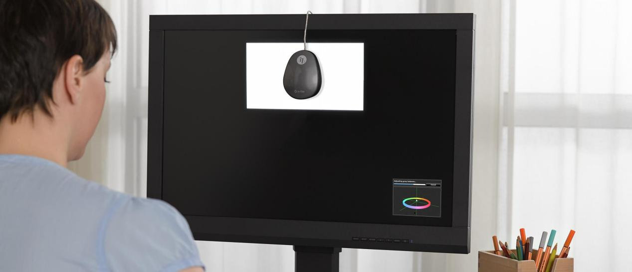 公认24寸显示器性价比之王,1.38寸液晶屏价格