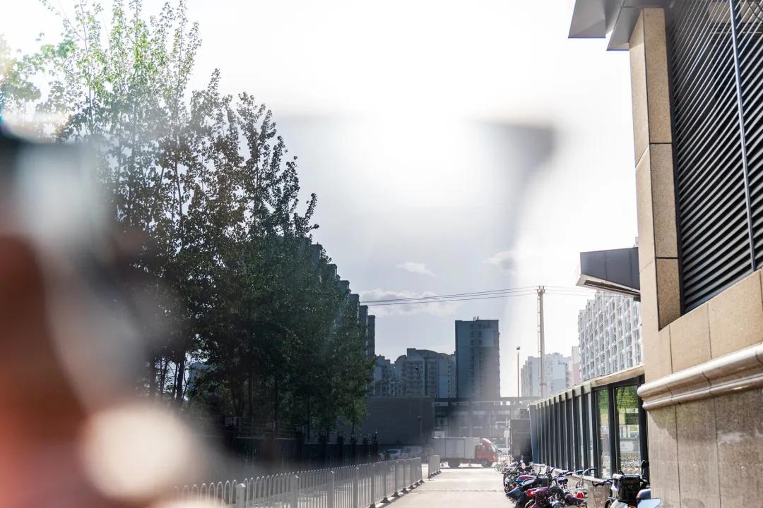 近眼距茶色墨镜,普通眼镜戴在阳光下就变墨镜