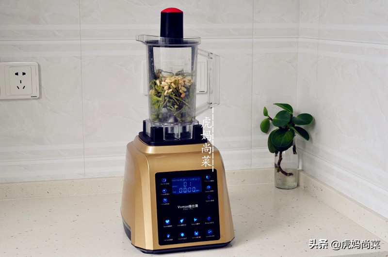 香椿面包详细做法,香椿芽面包的做法大全