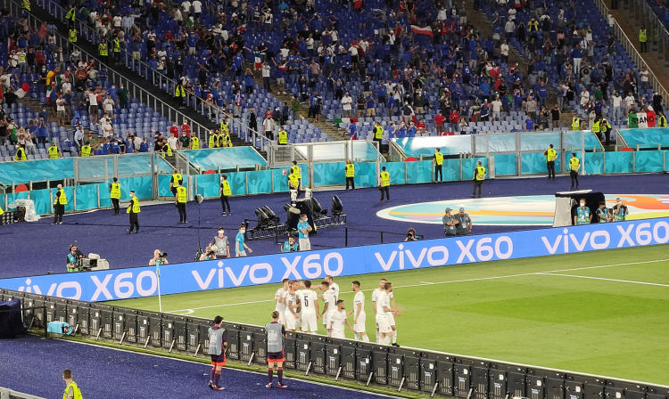 中国队买球,中国买下巴西