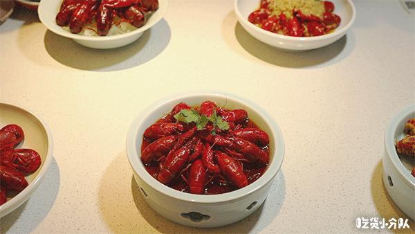 在北京吃遍全国30个地方的招牌菜,北京一天吃遍两个商场的快乐